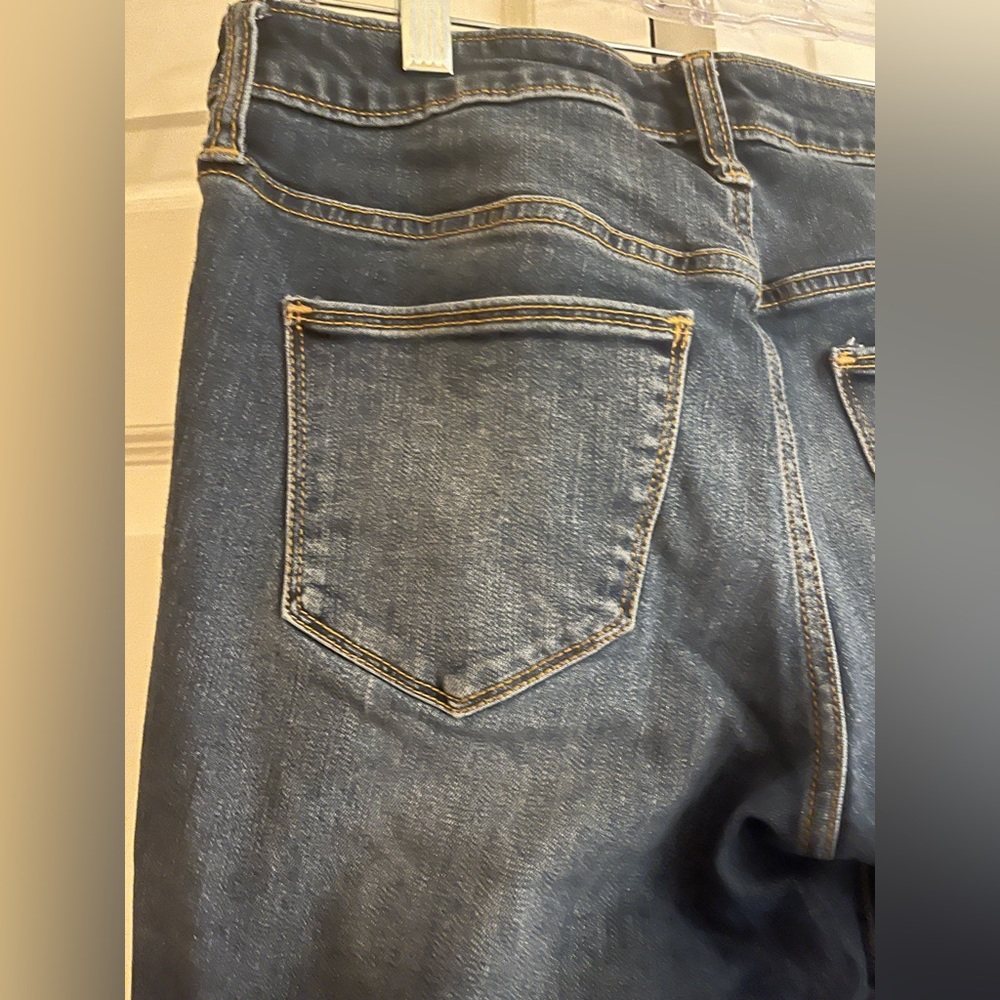 EUC Universal Thread Denim Jeans - Picture 5 of 5